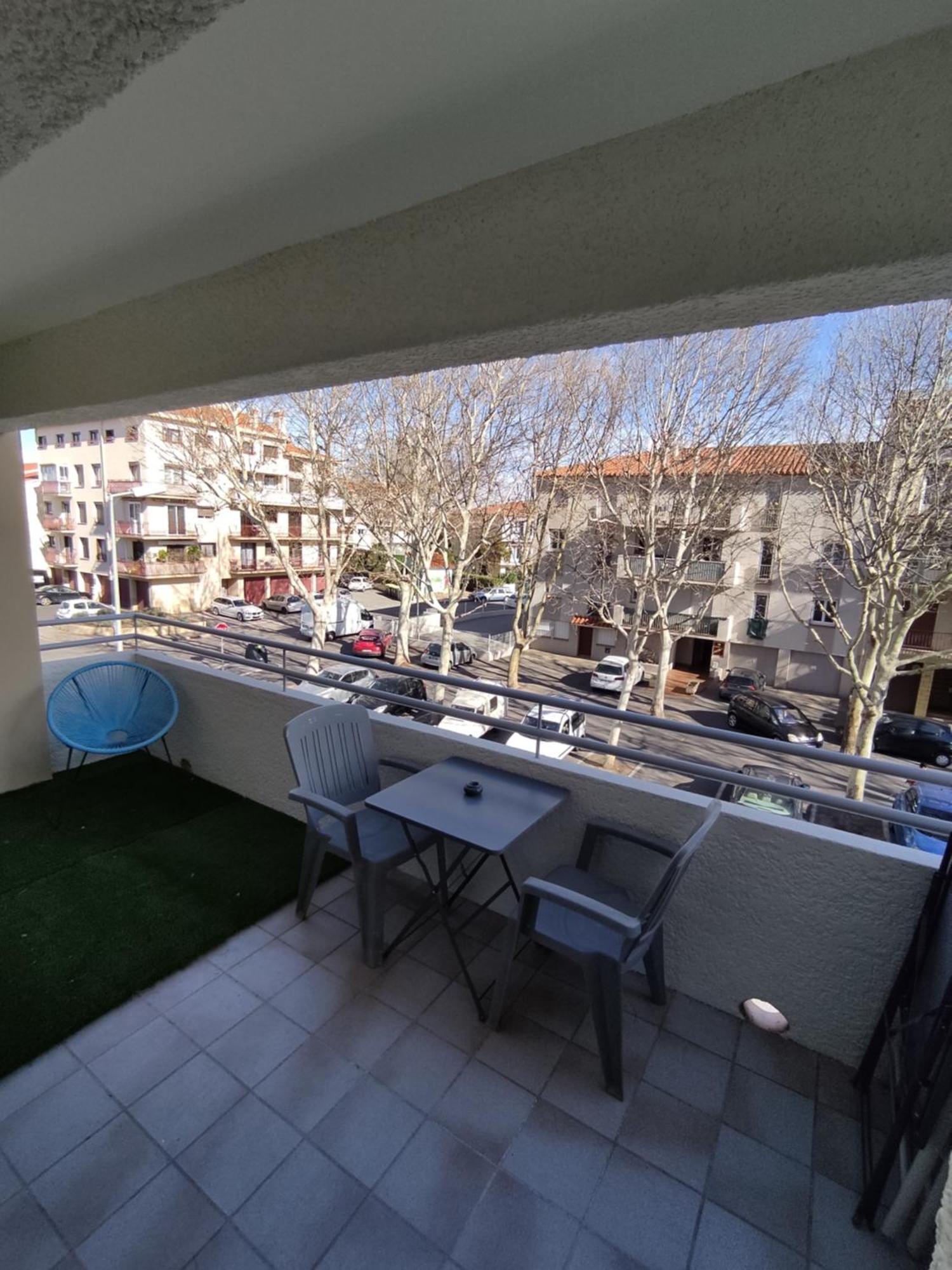 Joli Dans Quartier Calme De * Perpignan